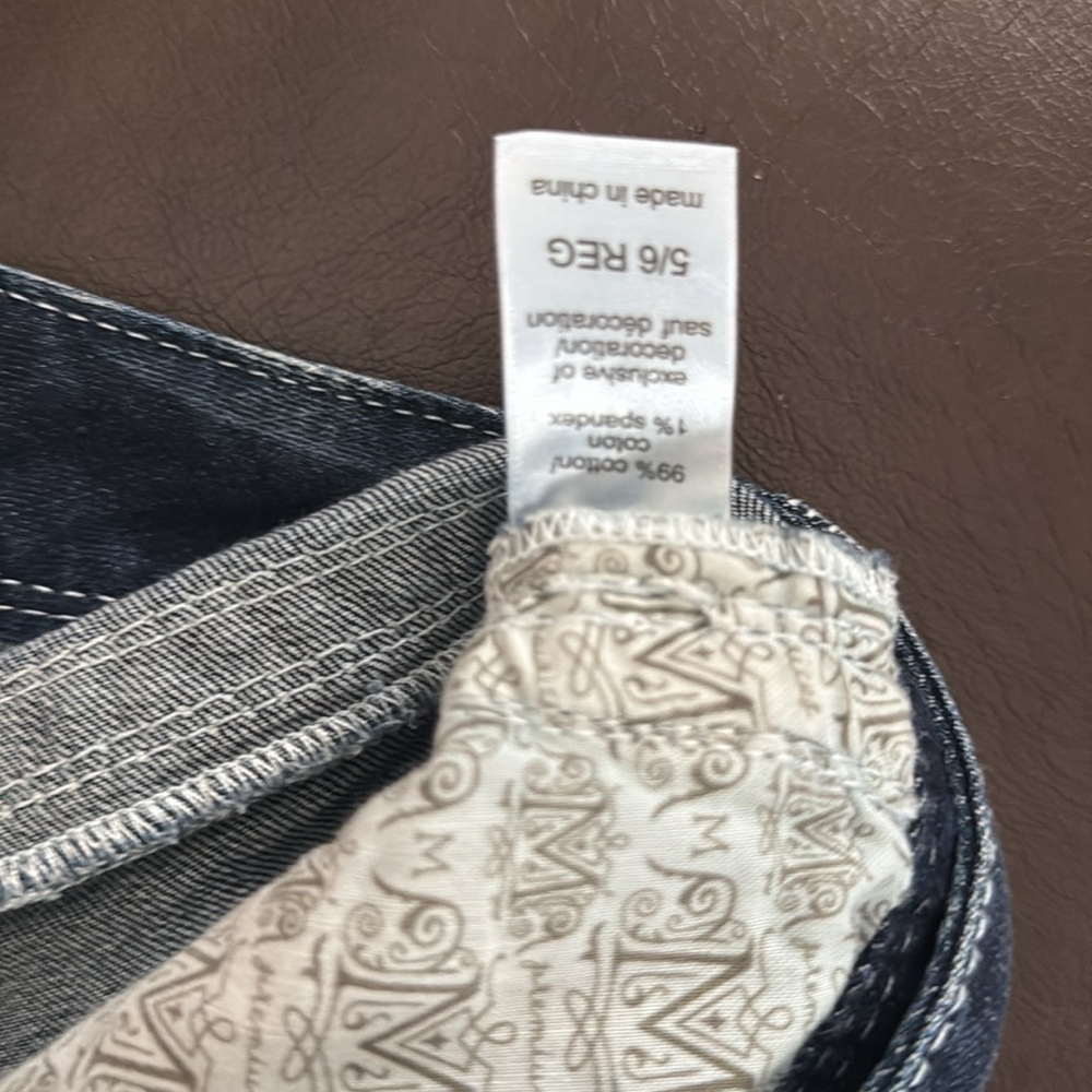 Maurices jeans - Picture 5 of 9